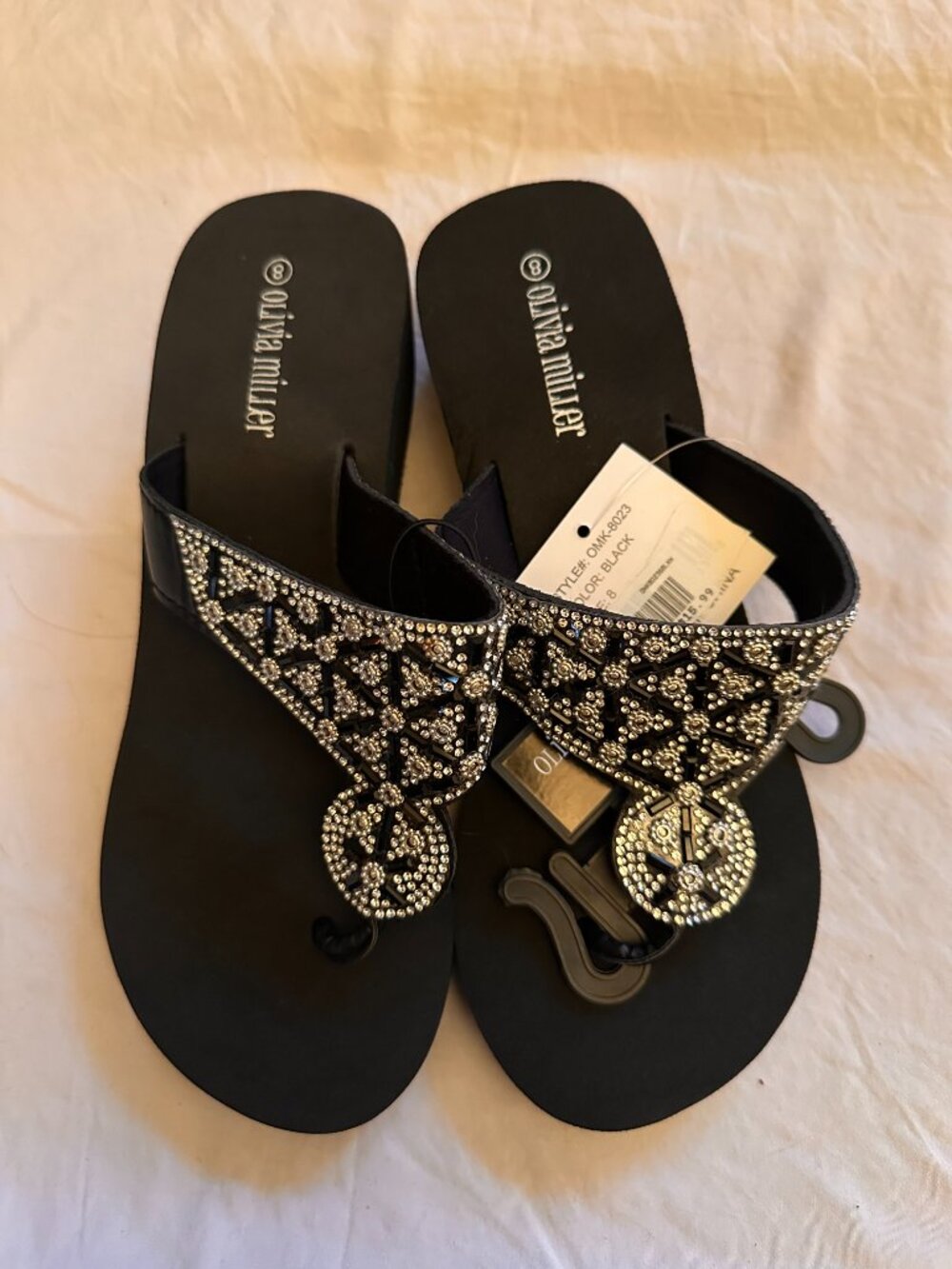 NWT platform embellished sandals size 8
